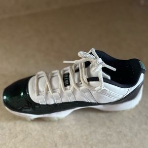 Jordan 11 Low “Easter”